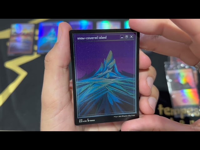 Vídeo relacionado con Secret Lair | Lil Nigiri 5 cartas de papel de aluminio