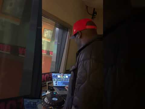 DJ Swamp Izzo V103 World Premiere of Playboi Carti “BackDoor” #Swampizzo #playboicarti #Alpinefilmz