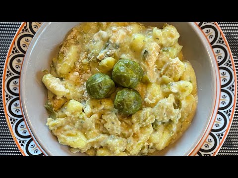 GNOCCHI COI CAVOLINI DI BRUXELLES LIGHT/GNOCCHI WITH BRUSSELS SPROUTS/ÑOQUIS CON COLES DE BRUSELAS