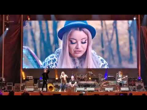 Simone feat Uddi - Piata Constitutiei - Targul de Craciun