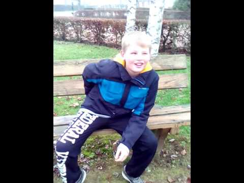 Il se fais caca dessus, video drole