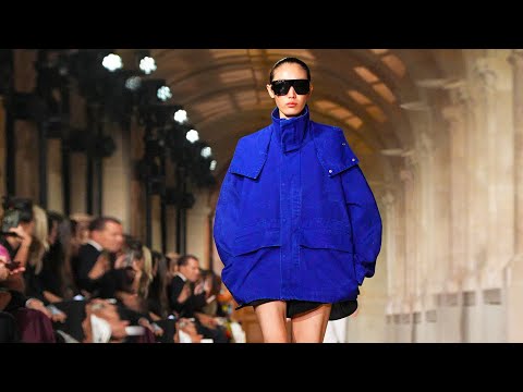 YouTube — Paris Fashion Week: Watch