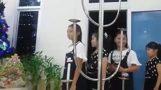 Download lagu Tari²an anak sekolah minggu kelas besar. Natal Gep Skd 2017. mp3