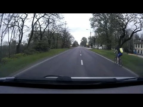 Így előzz kerékpárost - How to overtake a cyclist