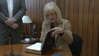 VOTV - Habitatge i pla de barris centren la visita de la delegada territorial de la Generalitat