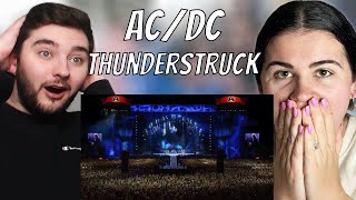Download lagu This is Crazy!...FIRST TIME HEARING AC/DC - Thunderstruck (Live At River Plate, December 2009) mp3