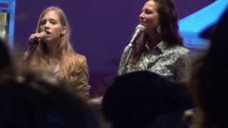 Heidi Feek "There Lives a Fool" live performance at the Bib & Bucklefest #5