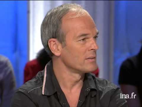 Jean-Paul Rouve "Magneto Serge" - INA Archive