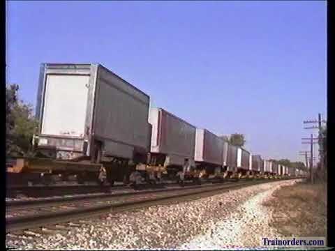 Classic Railroad Series 1235 - Santa Fe 199 Train at Willow Springs IL Sept 1990