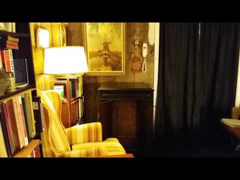 At Peace with the World - Waltz.  Roger Wolfe Kahn and His Orchestra.  Victor 20045- A