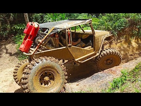 "Pé no Porão" Botando pressão na Trilha sem dó!! Gaiola 4x4 Toyota F-75 Troller e Silverado 4x2