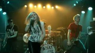 Avril Lavigne - Alone
