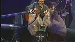 Joao Gilberto - Um Abraço no Bonfá