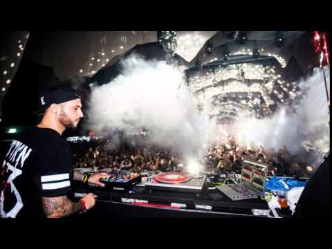 Hoodlum - Traumer played by Loco Dice