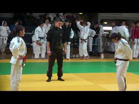 Noëlle GRANDJEAN Finale Judo UNSS 8 dec. 2010 LYON