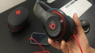 Video thumbnail for REVIEW: New Beats By Dre Studio Headphones (2013) by LooneytekTv