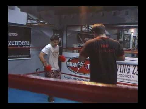Muay Thai Sparring in Perú - Mathias Blume Vs. Piero Ventura