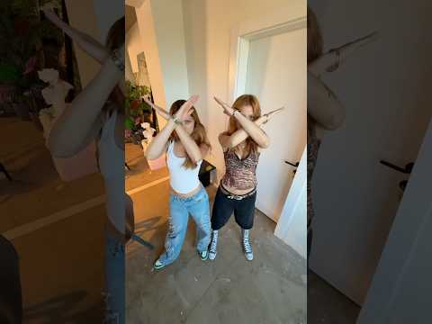 Yasaklanan ‘’hayır’’ klibi😎 #shorts #manifest #manifestgirls #girlband #hayır #funnymoments