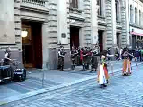 Clan Wallace playing in front of the Glasgow City Halls