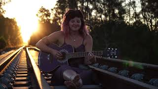 Giorgia-May - Shouldn&#39;t Have Stayed (Official Music Video)