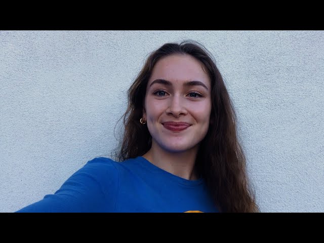 Video Pronunciation of Nia Dennis in English Video Pronunciation of Nia Dennis in English