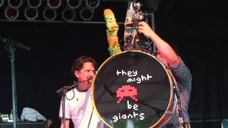 THEY MIGHT BE GIANTS BONNAROO 2010 SHOOTING STAR, OLDER