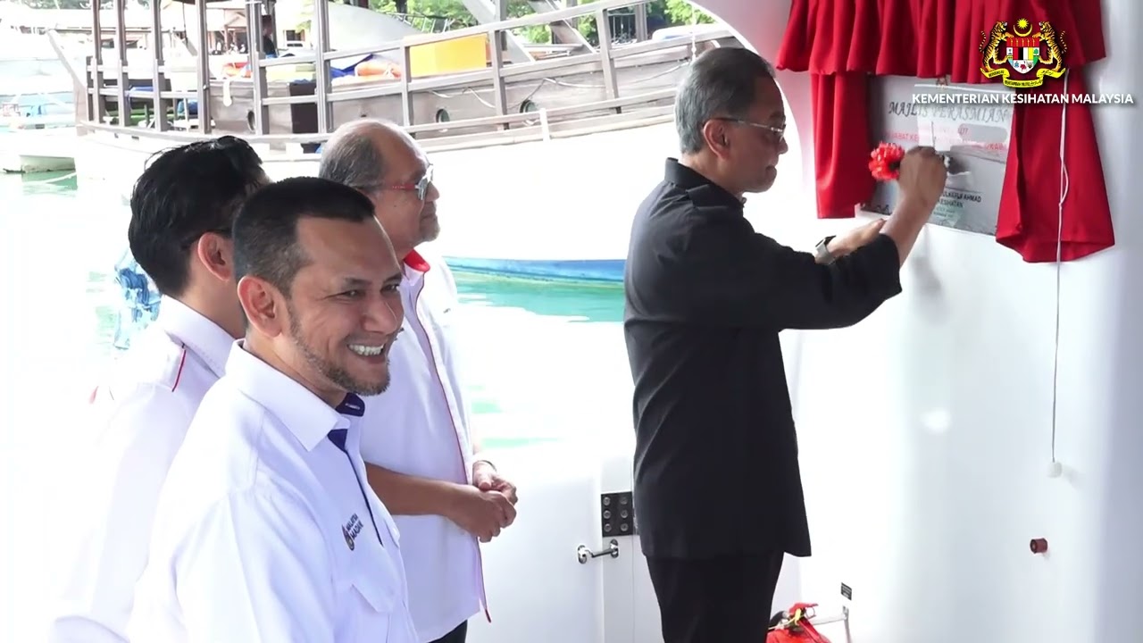 Majlis Perasmian Ambulan Laut di Jeti Royal Langkawi Yacht Club