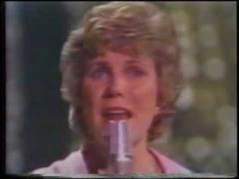 Anne Murray -1979- Broken Hearted Me