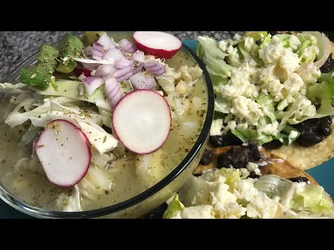 Pozole blanco de pollo  muy rico 😋 para este frío esta perfecto 👌