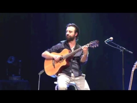 Andrea Castelfranato - Fields of gold (Sting) - Live in France (Guitares de l'espoir)