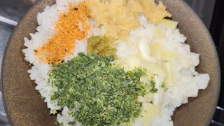 本日の無添加ごはん。あおさ、チーズ、みそ、柚子胡椒、七味唐辛子の5色丼。皇暦2686年5月11日撮影。