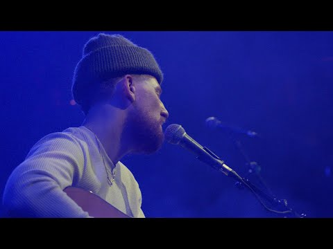 Willie J Healey – We Should Hang (Live at The Jazz Cafe)