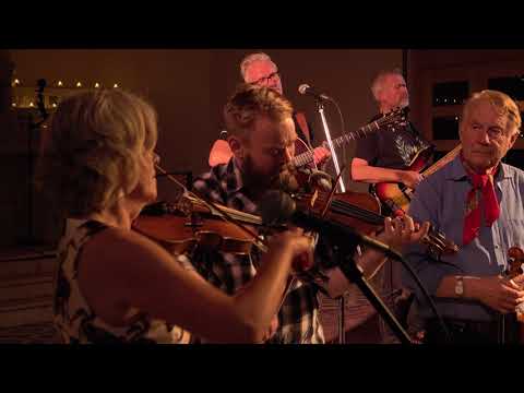 Dalakopa family - Hyllning/Av hele mitt hjerte av Oline Sofie Bakkom (Tribute/bottom of my heart)