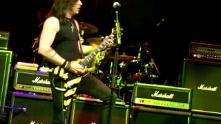 Stryper: Reach Out