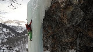 preview picture of video '10305_ Sentinel Ice Cascade de glace Cogne Italie'