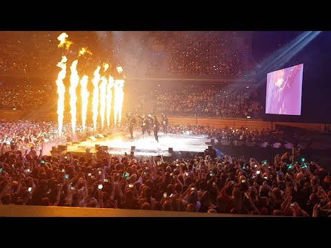 KBS Music Bank Berlin - Taemin from SHINee - Danger (괴도) - Side View Fancam