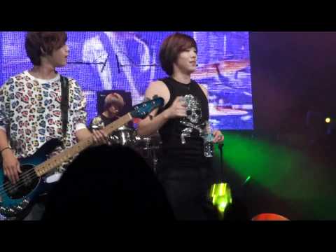 2010 11 27 FTIsland Beautiful Journey Concert - Flower Rock & Primadonna