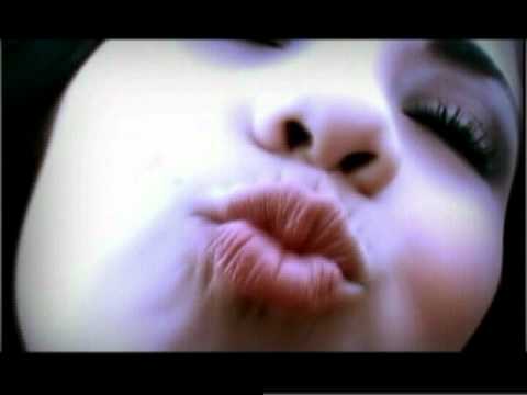 halcones del norte cortejando