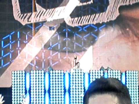 Fedde Le Grand - Amplifier Vs Walking On A Dream (Empire Of The Sun) Ultra 2011
