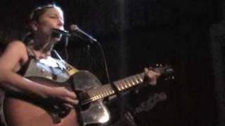 Terri Hendrix: &quot;Walk on Me&quot; (Cactus Cafe, 2003)