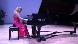 preview picture of video 'Elizabeth Rebozo performing Chopin Nocturne in C # minor'