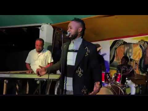 FRIZZ - LAVI DIFISIL LIVE ROYAL TROPICAL...