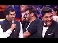 Venkatesh And Allu Arjun Enjoying Vivek S Comedy