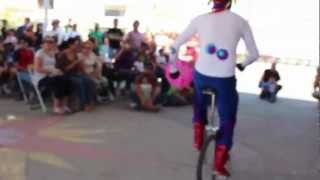 Rueda y rueda   la bicicleta  Luis Delgadillo y Los Keliguanes 2012