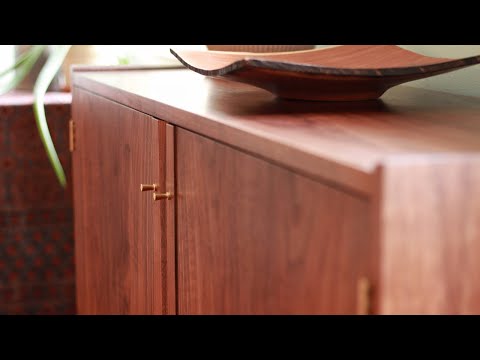 How to Build a Mid Century Modern Liquor Bar // Woodworking