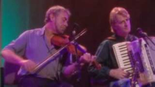 PHIL CUNNINGHAM. Another musical interlude 14.wmv