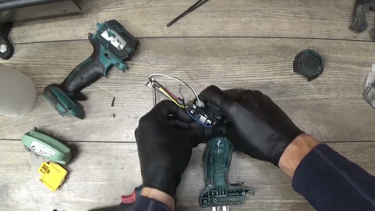 How to restore your Makita impact driver unit DTD152's functionality | Power Tools Repair