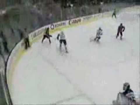 Dave Bolland Goal 11-22-08 vs. Toronto Maple Leafs