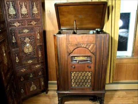 RE 73  Moon over Miami