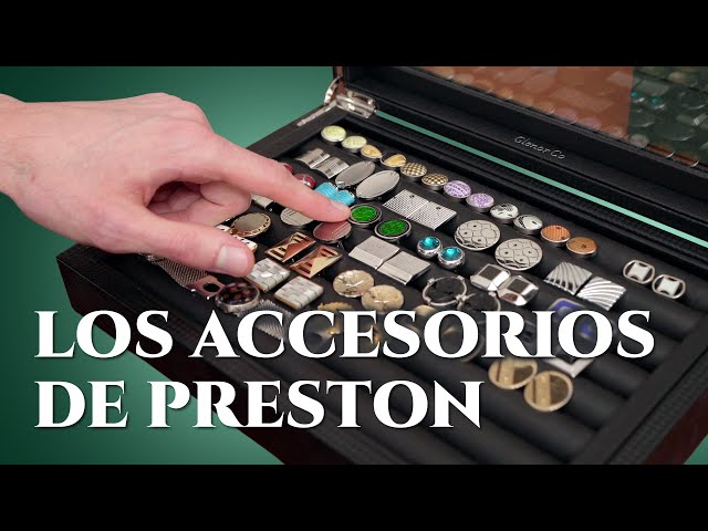 Vídeo relacionado con MERCHANDMANIA Pack 2 Pañoletas triangulares suaves cinta casette retro vintage futurista friki gamer moda cuello fiestas